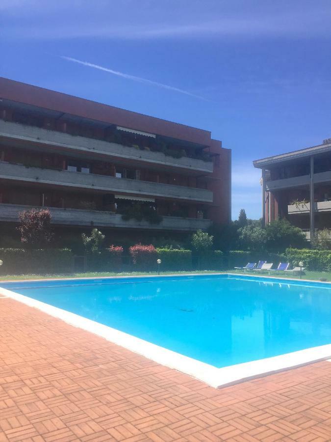 Casa Palazzo Apartment Desenzano del Garda Luaran gambar